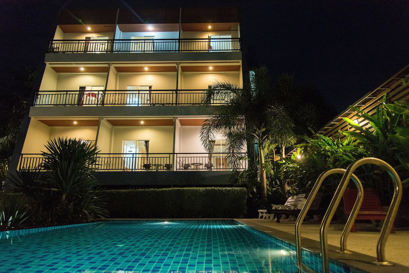 Phuket Jula Place, Ban Chalong, ประเทศไทย