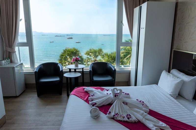 The Beach Front Resort, Pattaya, Pattaya Central, Thailand