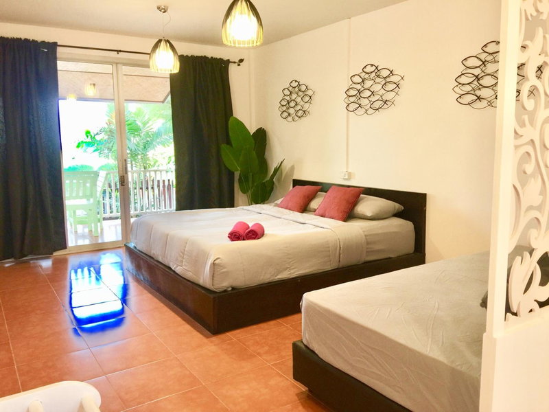 Insook Ko Larn Resort, พัทยา, ประเทศไทย