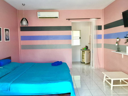 Insook Ko Larn Resort, พัทยา, ประเทศไทย