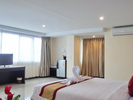The Grand Day Night, พัทยา, ประเทศไทย