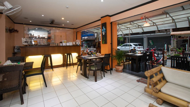 Hotel Sole, คาทุ, ประเทศไทย