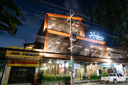 The Arbern Hostel x Bistro, Phuket, Tailandia