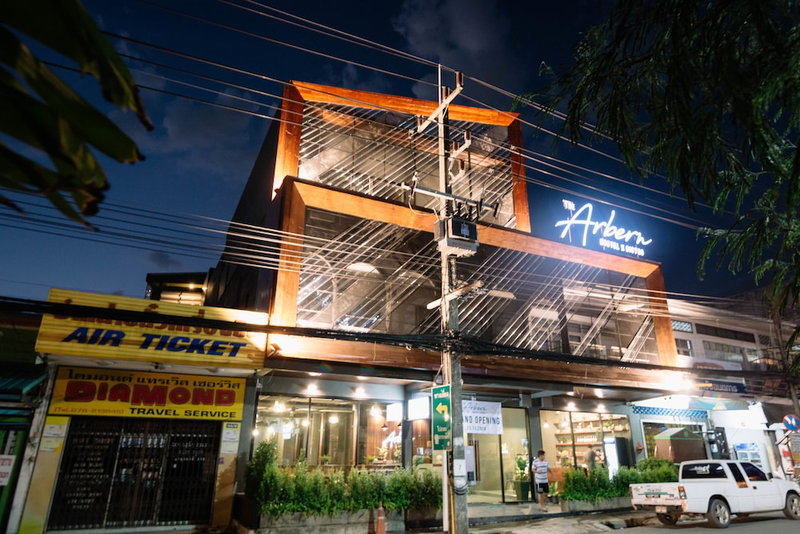 The Arbern Hostel x Bistro, Phuket, Tailandia
