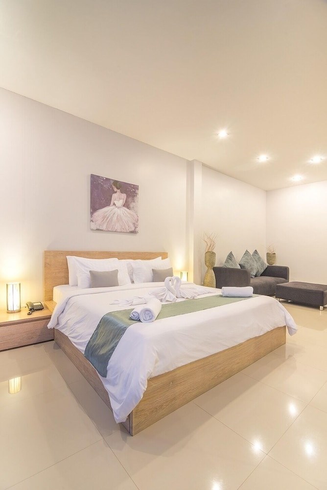 Hotel · Lemonade Phuket, Ban Chalong