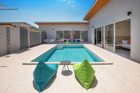 Andaman Sea Best Pool Access & Villas, Chalong, ประเทศไทย