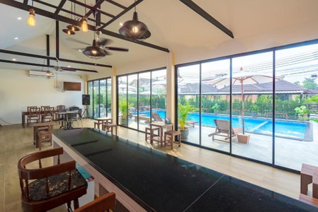 Suphan Lake Hometel, Lat Krabang, Таиланд