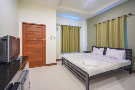 Suphan Lake Hometel, Lat Krabang, Таиланд