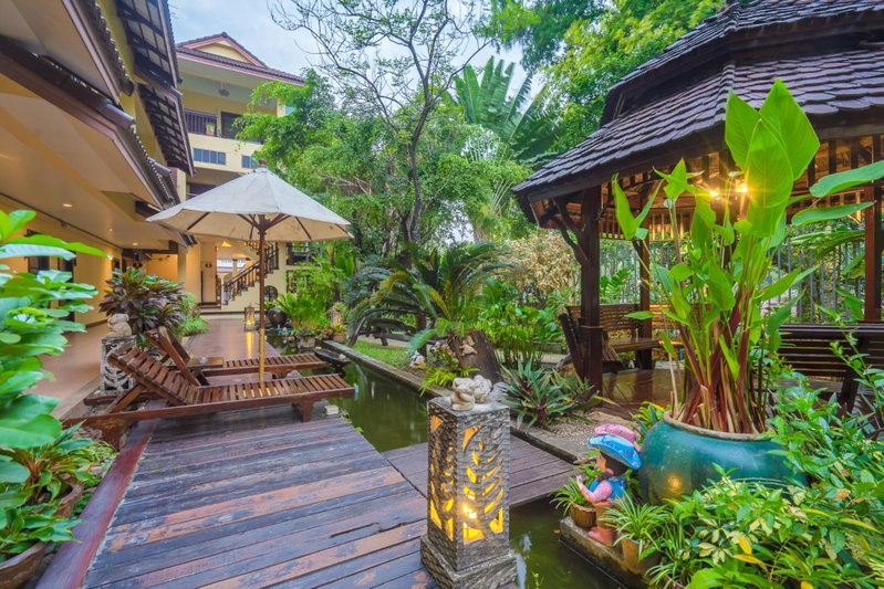 Suphan Lake Hometel, Lat Krabang, Таиланд