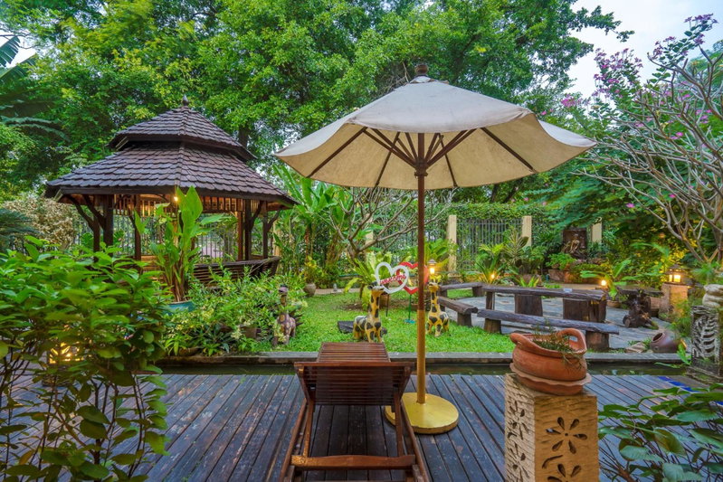 Suphan Lake Hometel, Lat Krabang, Таиланд
