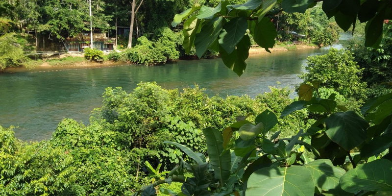 Baandin Chiewlarn, Ban Ta Khun, Thailand