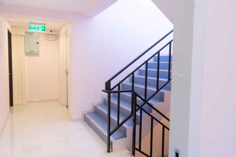 Spark Hotel - MRT Queen Sirikit - SHA Extra Plus Certified, Makkasan, Thailand