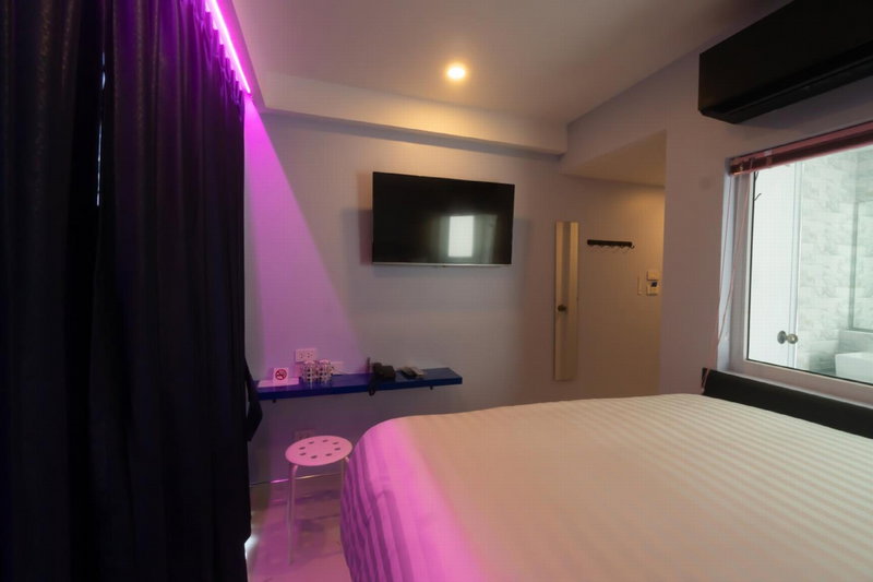 Spark Hotel - MRT Queen Sirikit - SHA Extra Plus Certified, Makkasan, Thailand
