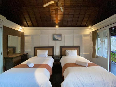 Balangan Surf Resort, Kuta, Indonesia