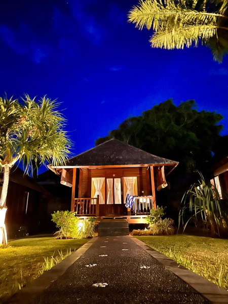 Balangan Surf Resort, Kuta, Indonesia