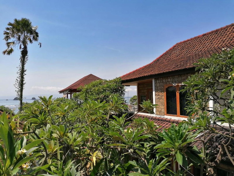 Puri Oka Beach Bungalows, Bedugul, Indonesia