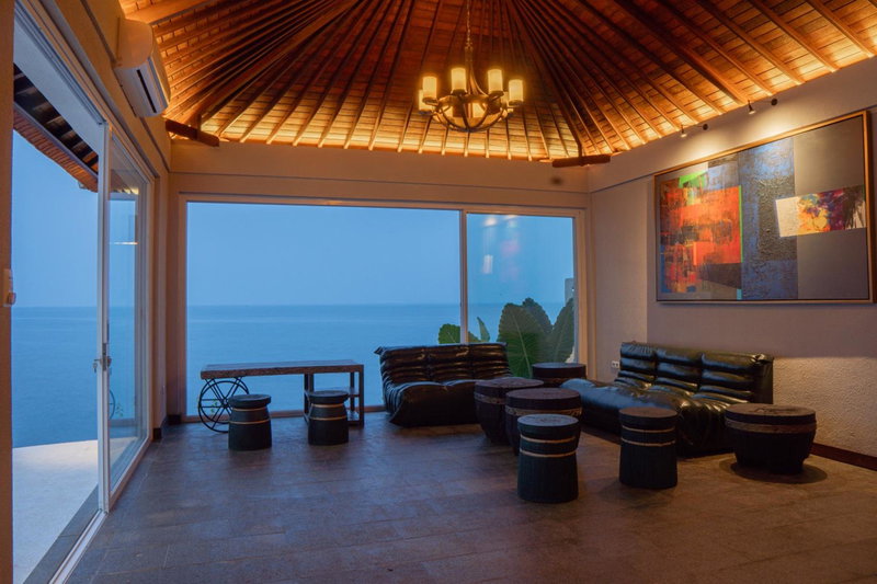 Seaside Oceana Suites by Mahaprana, Tejakula, Indonesien