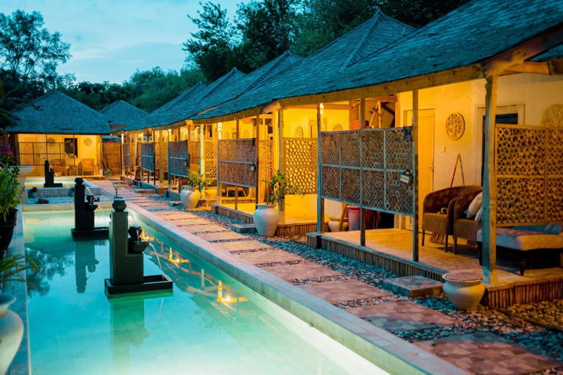 Café Gili Beach Bungalows, Gili Meno, Indonesia