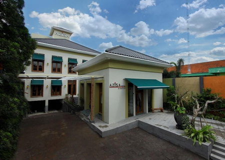 Aziza Solo, Surakarta, Indonesia