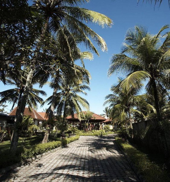 Villa Stefan, Labuan, Indonesia