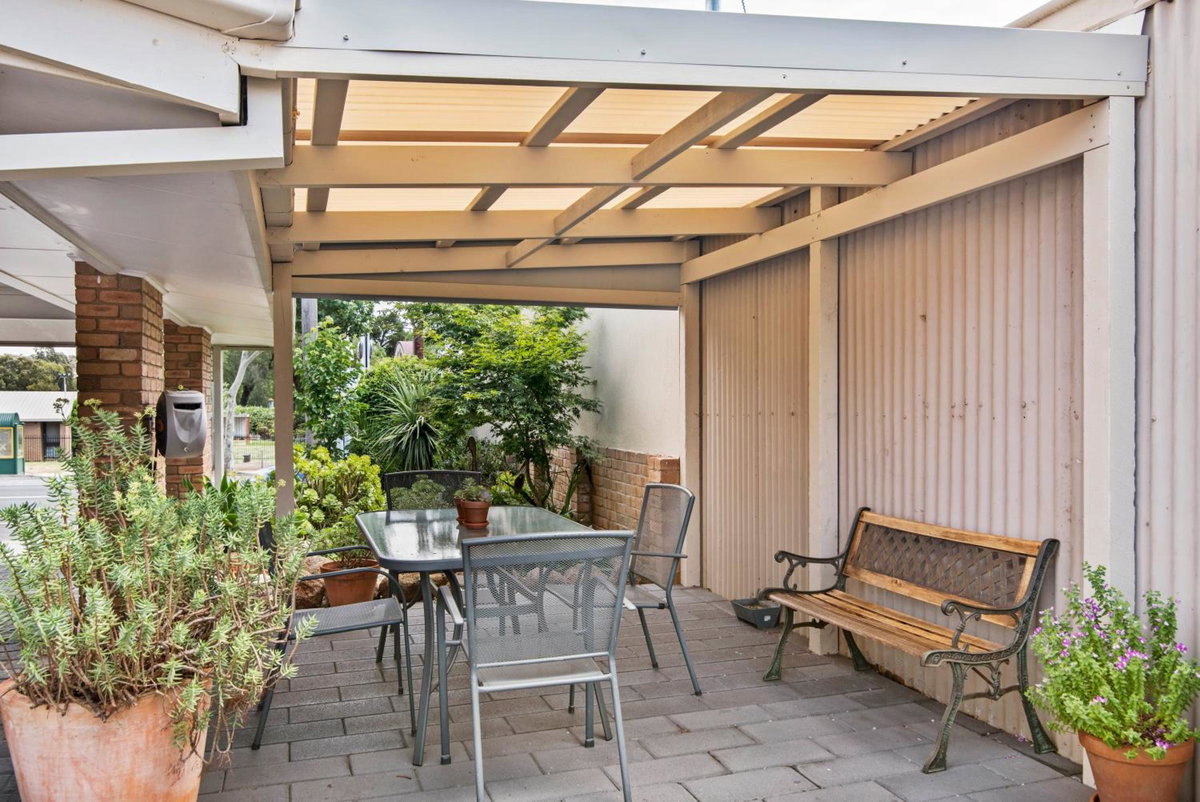 Hotel · Golden Square Motor Inn, Bendigo