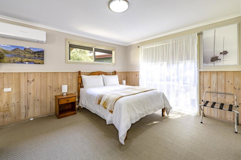 The Crays Accommodation, Strahan, Australia