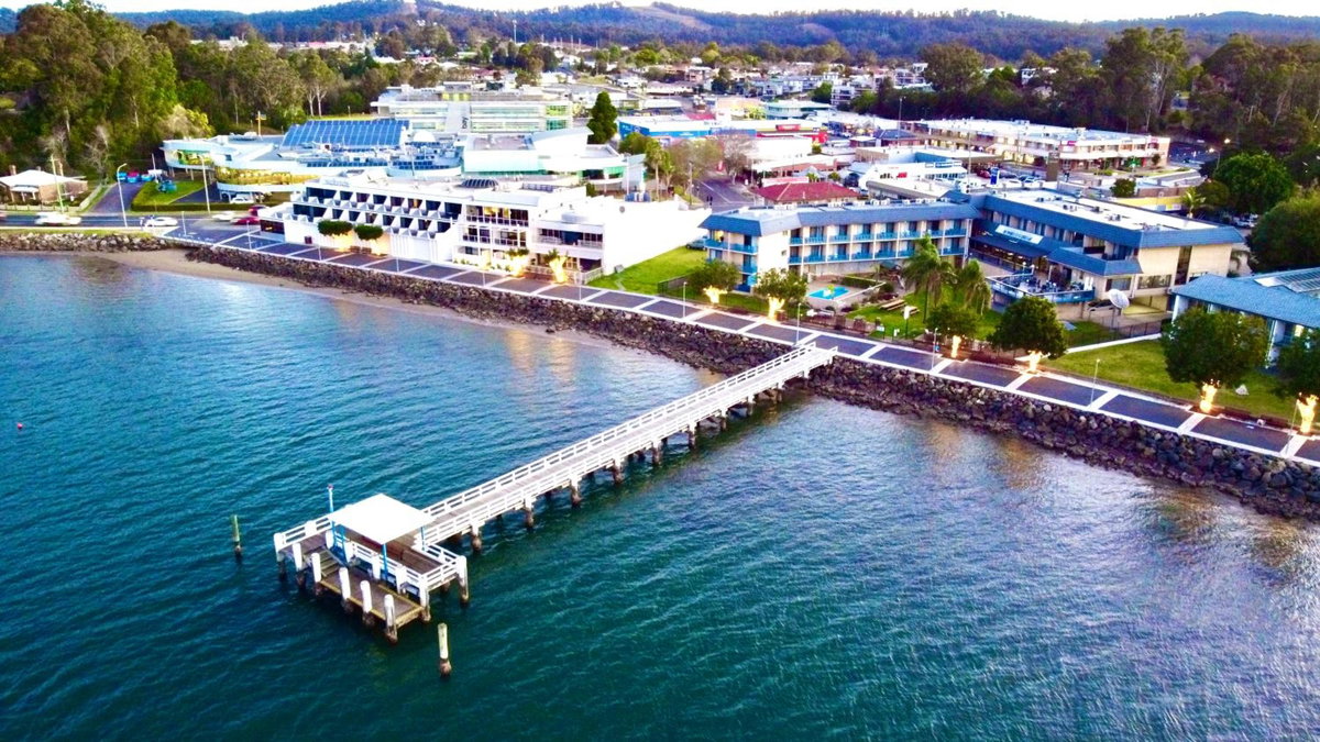 Hotel · Zorba Waterfront Motel, Batemans Bay