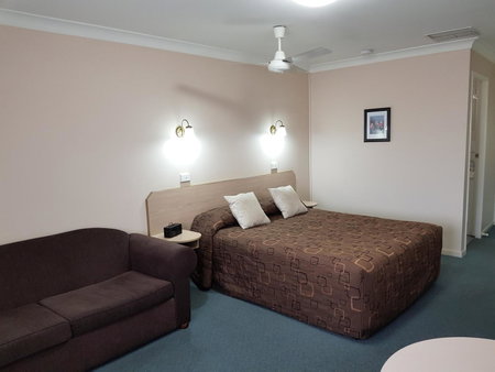 Abraham Lincoln Motel, Tamworth, Australia