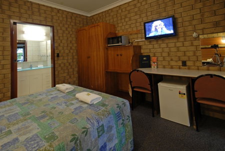 Pavlos Motel, Ingle Farm, Australia