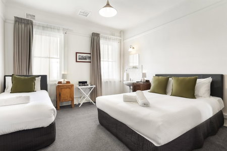 Grand View Hotel, Wentworth Falls, Australia