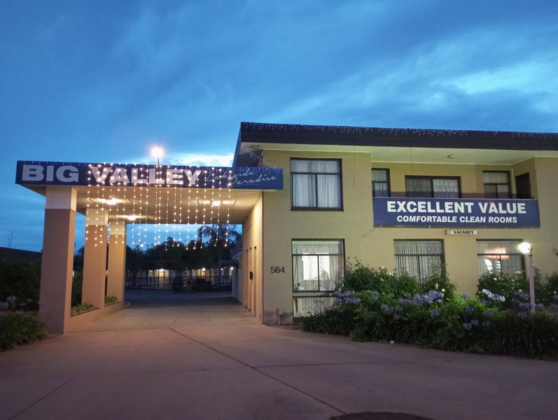 Big Valley Lakeside Paradise Motor Inn, Shepparton, Australia