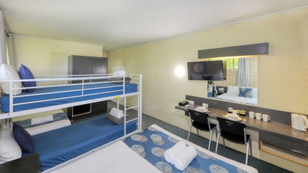 Tropical Gate Motor Inn, Rockhampton, Australia
