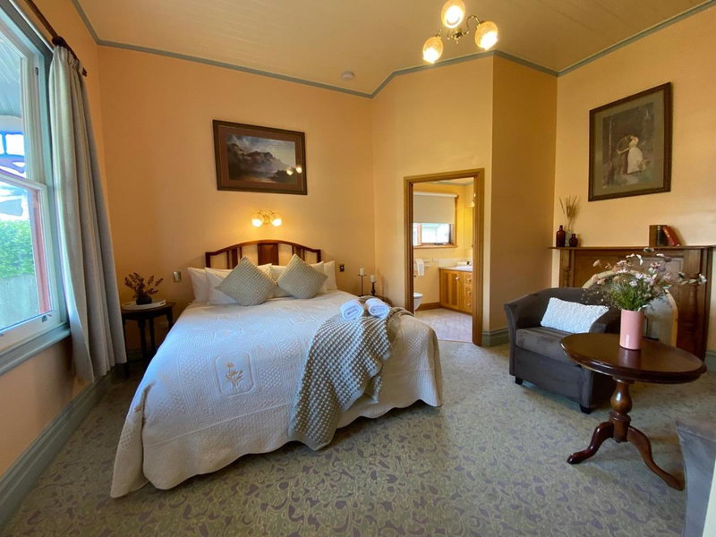 Hanlon Guest House, Stanley, Australia