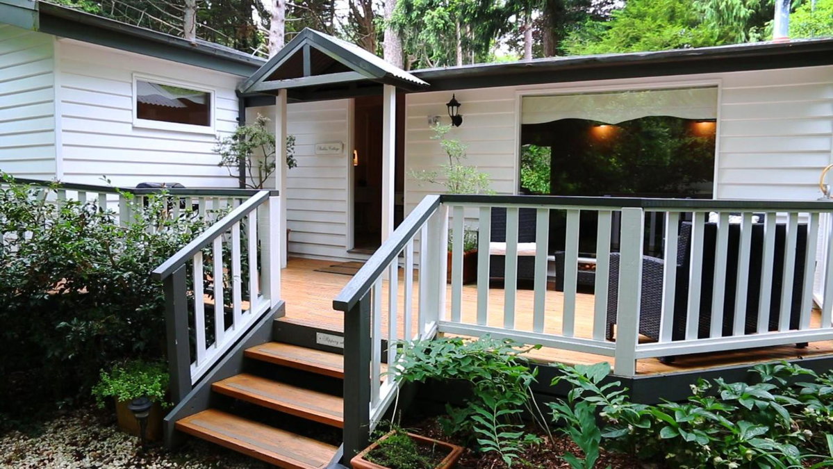 Hotel · Clarendon Cottages, Ferntree Gully