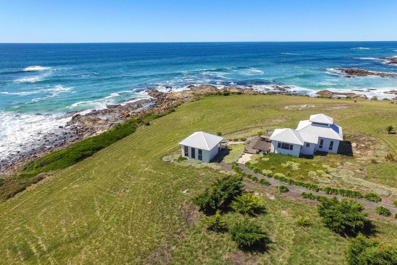 Saltwater - Absolute Oceanfront, Fire Pits, some Villas with Hot Tubs and Sauna, Falmouth, Australia