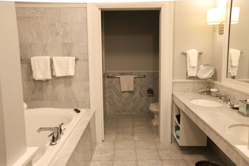 Royal Park Hotel, Rochester Hills, United States