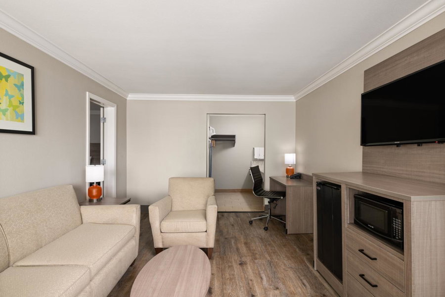 Solara Inn and Suites, Anaheim, États-Unis
