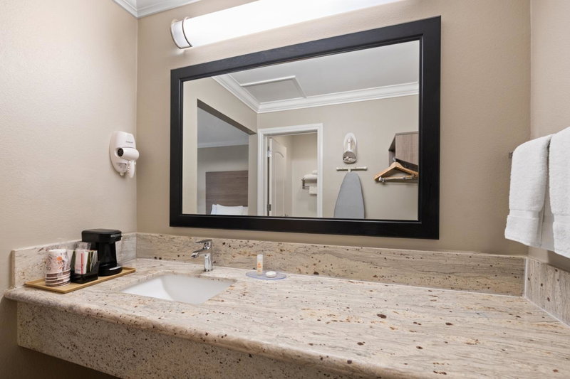 Solara Inn and Suites, Anaheim, États-Unis