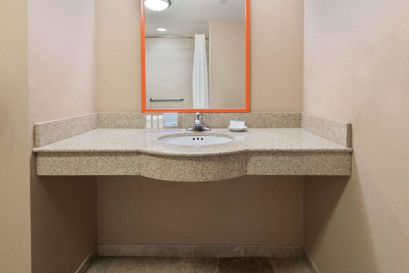 Hampton Inn Springfield South Enfield, Enfield, États-Unis