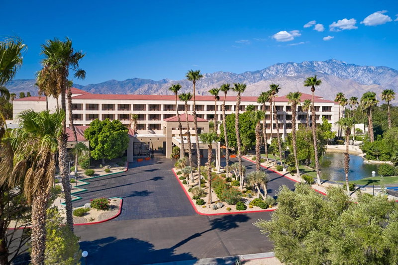 DoubleTree by Hilton Golf Resort Palm Springs, Cathedral City, United States