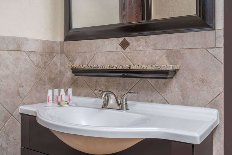 Ramada by Wyndham Minneapolis Golden Valley, Saint Louis Park, United States