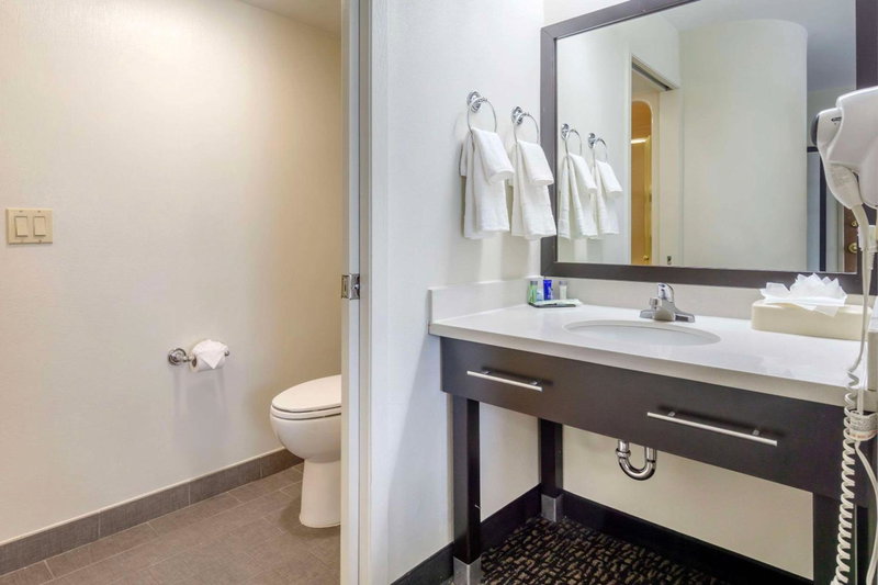 Sleep Inn Sea Tac Airport, Des Moines, United States