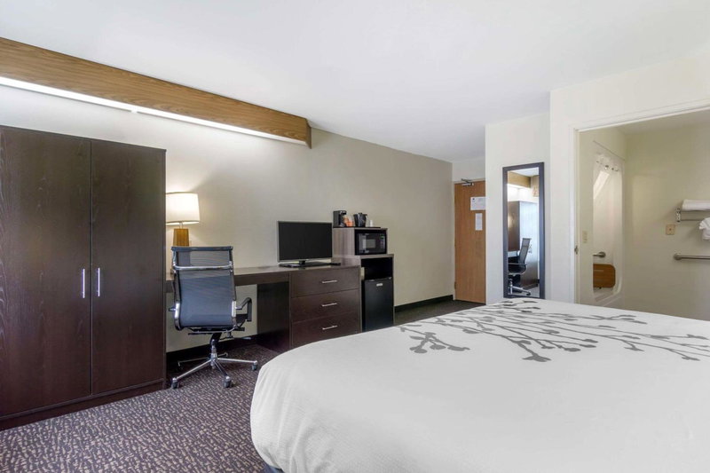 Sleep Inn Sea Tac Airport, Des Moines, United States