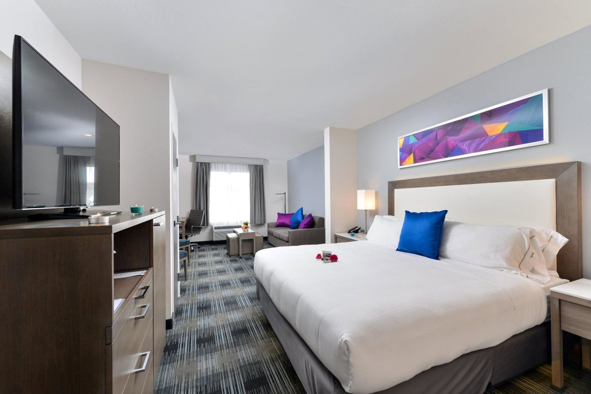 Holiday Inn Express & Suites San Diego - Mission Valley by IHG, United States