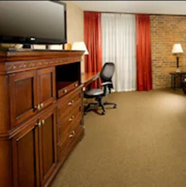 Hotel Lotus Kansas City Merriam, Overland Park, Estados Unidos