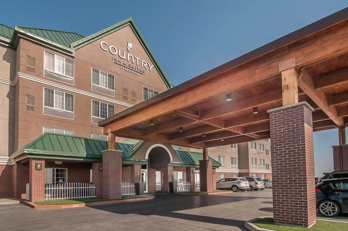 Hotel · Country Inn & Suites by Radisson, Rapid City, SD, Rapid City