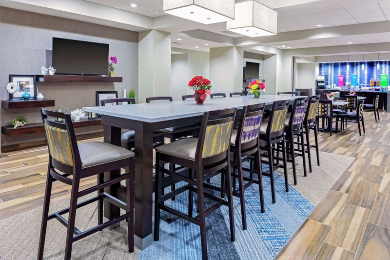 Hampton Inn Cranbury, East Brunswick, United States