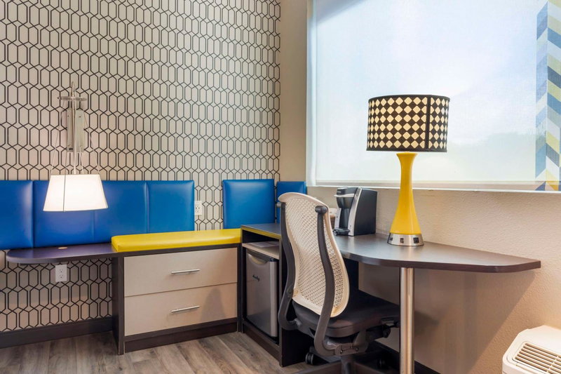 GLō Best Western Dallas South DeSoto, DeSoto, United States