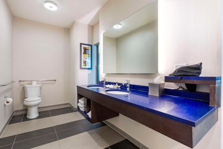 GLō Best Western Dallas South DeSoto, DeSoto, United States