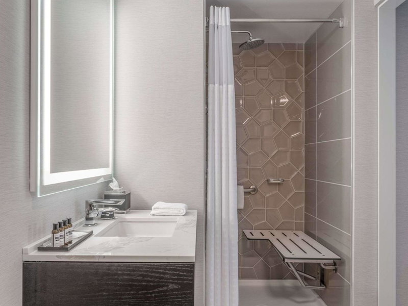 Hyatt Regency Deerfield, Deerfield, United States
